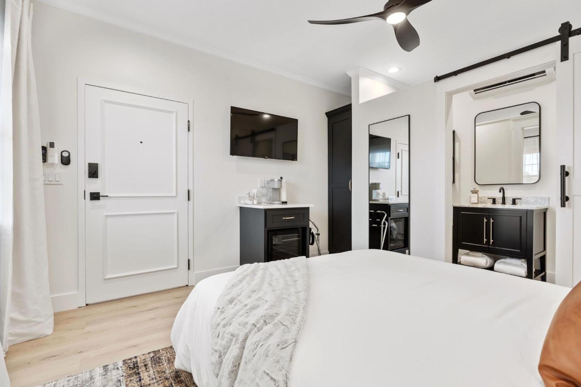 27 On Park Boutique Hotel & Venue Dahlonega Bagian luar foto