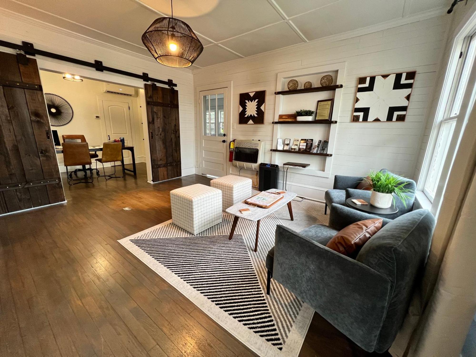 27 On Park Boutique Hotel & Venue Dahlonega Bagian luar foto